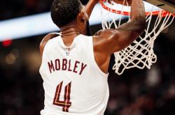 包含鹈鹕绝杀时刻，狂砍50分点燃赛场，米切尔迎来胜利！的词条